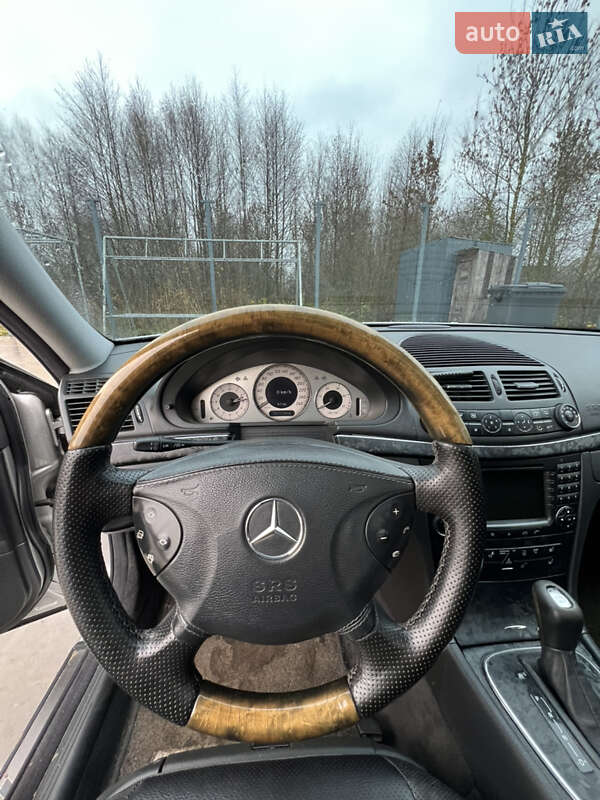 Седан Mercedes-Benz E-Class 2003 в Ратным фото 13 Седан Mercedes-Benz E-Class 2003 в Ратным