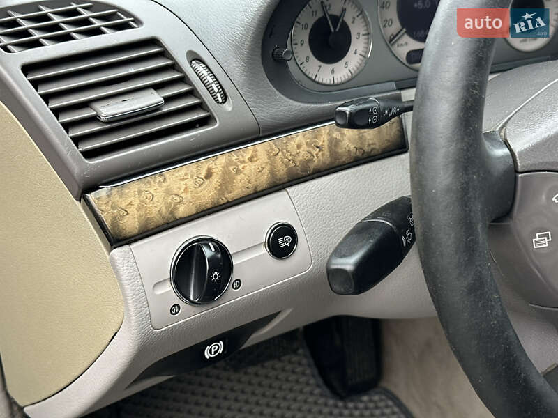 Седан Mercedes-Benz E-Class 2005 в Львове фото 9 Седан Mercedes-Benz E-Class 2005 в Львове