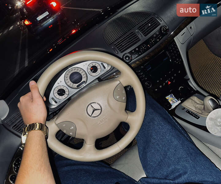 Седан Mercedes-Benz E-Class 2003 в Вінниці