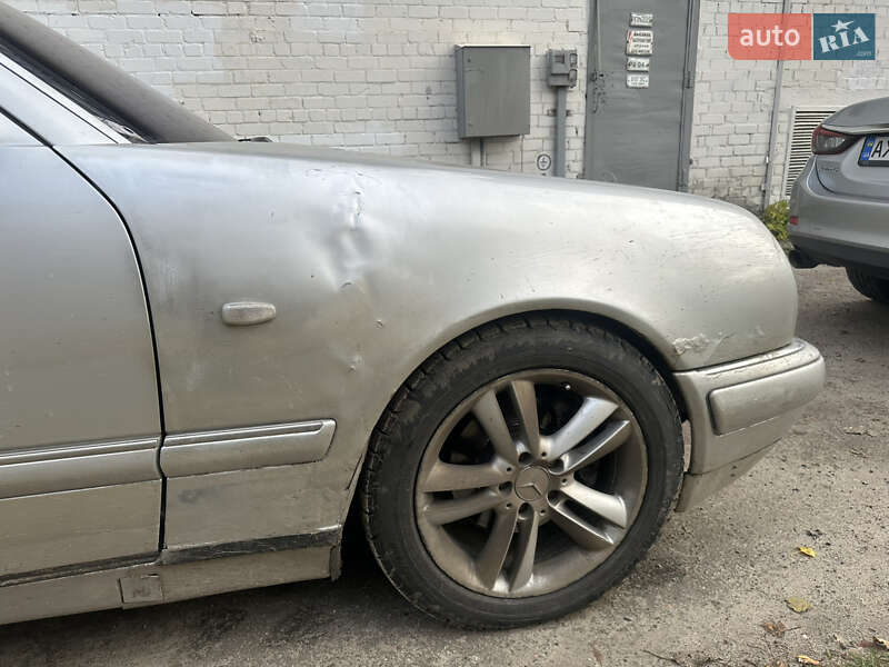 Седан Mercedes-Benz E-Class 1997 в Харькове