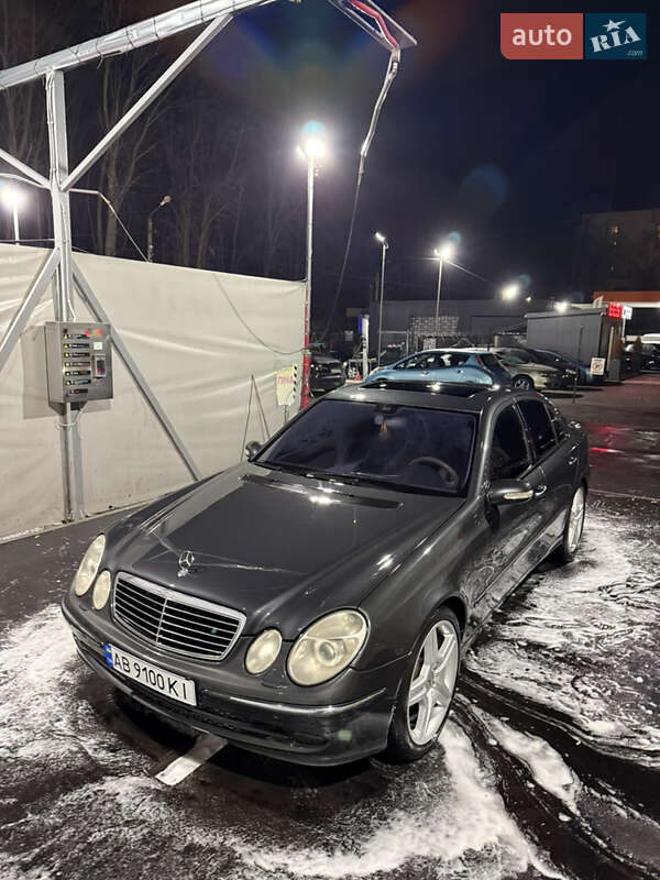 Седан Mercedes-Benz E-Class 2003 в Вінниці