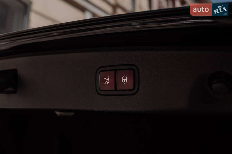 Седан Mercedes-Benz E-Class 2014 в Одесі