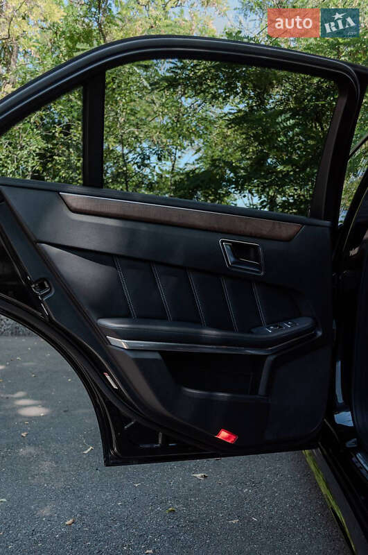 Седан Mercedes-Benz E-Class 2014 в Одесі