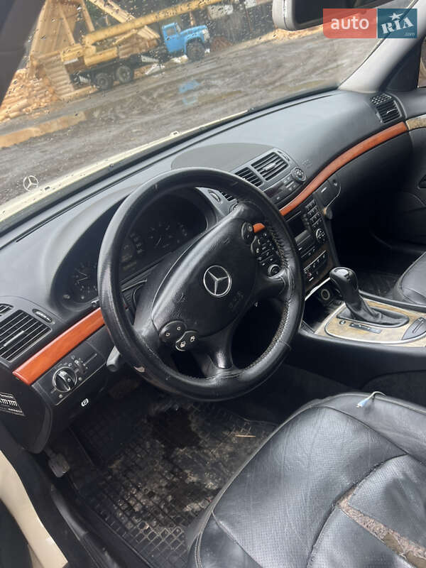 Седан Mercedes-Benz E-Class 2008 в Межгорье фото 6 Седан Mercedes-Benz E-Class 2008 в Межгорье