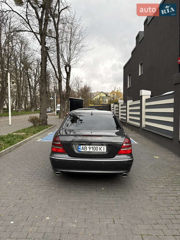 Седан Mercedes-Benz E-Class 2003 в Вінниці