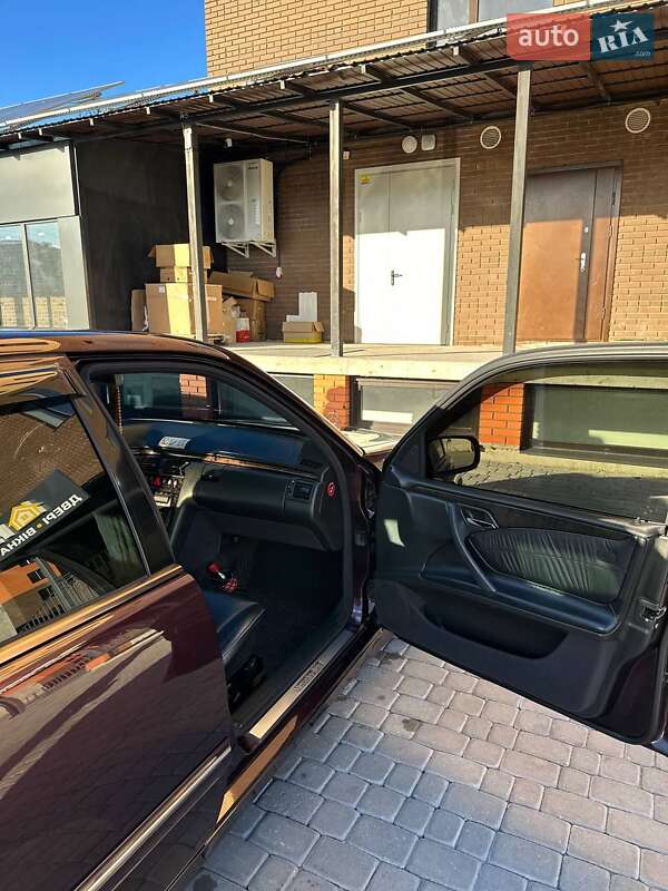 Седан Mercedes-Benz E-Class 2002 в Нетешине фото 7 Седан Mercedes-Benz E-Class 2002 в Нетешине