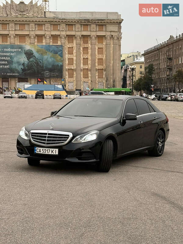 Седан Mercedes-Benz E-Class 2013 в Львові