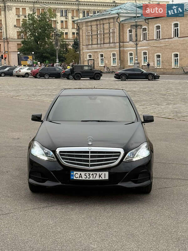 Седан Mercedes-Benz E-Class 2013 в Львові