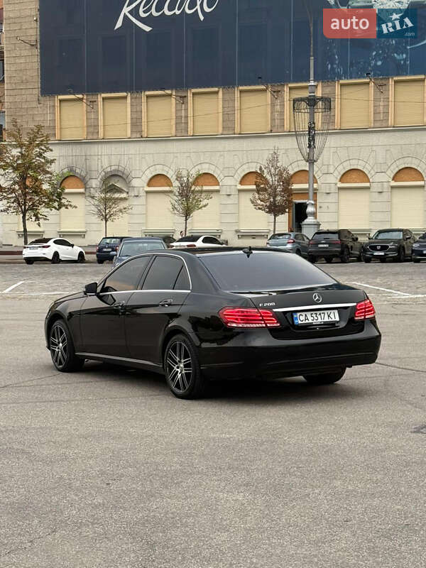 Седан Mercedes-Benz E-Class 2013 в Львові