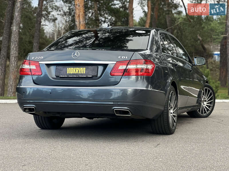 Седан Mercedes-Benz E-Class 2011 в Киеве фото 15 Седан Mercedes-Benz E-Class 2011 в Киеве