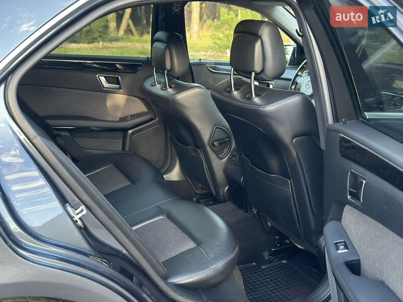 Седан Mercedes-Benz E-Class 2011 в Киеве фото 35 Седан Mercedes-Benz E-Class 2011 в Киеве