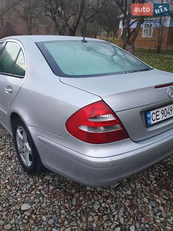 Седан Mercedes-Benz E-Class 2003 в Косове фото 18 Седан Mercedes-Benz E-Class 2003 в Косове