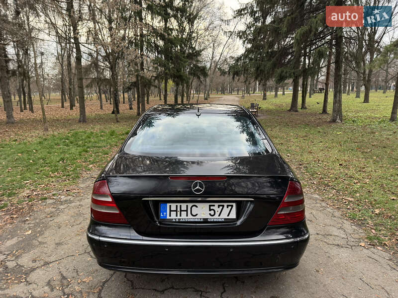 Седан Mercedes-Benz E-Class 2002 в Харькове