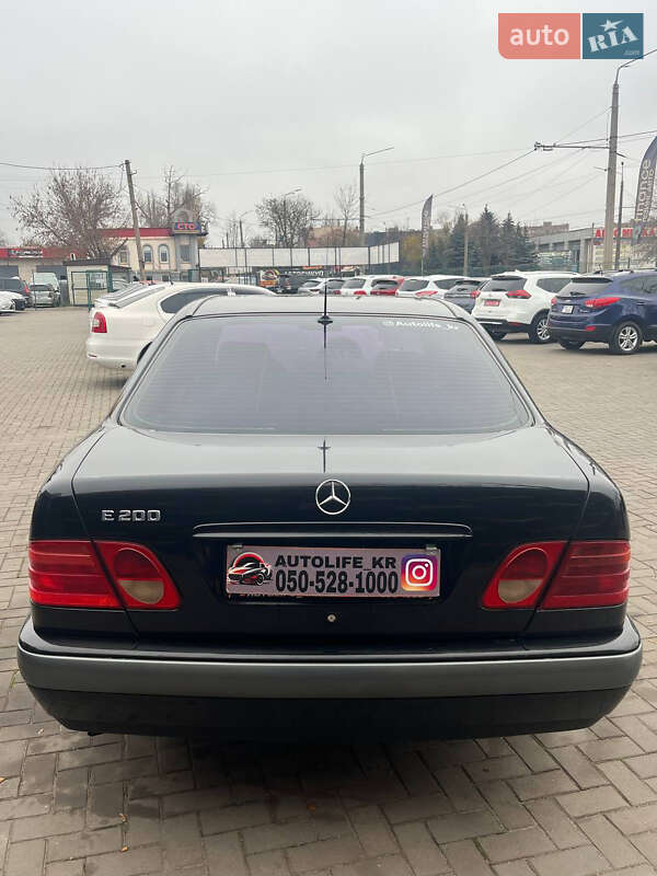 Седан Mercedes-Benz E-Class 1998 в Кривом Роге