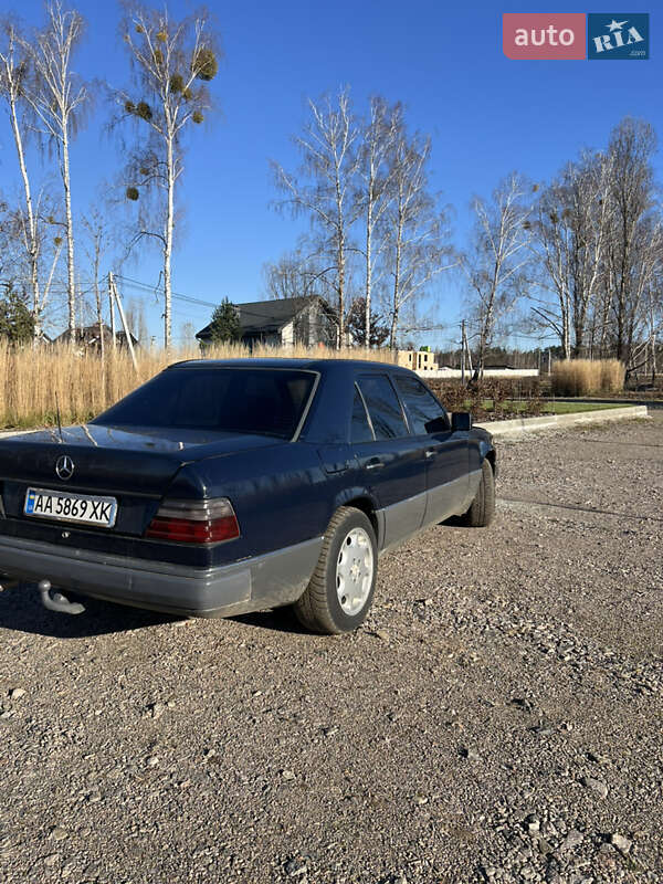 Седан Mercedes-Benz E-Class 1988 в Дмитровке