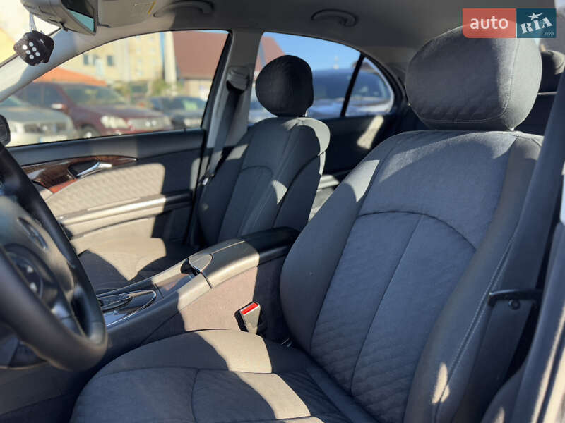 Седан Mercedes-Benz E-Class 2005 в Бердичеві