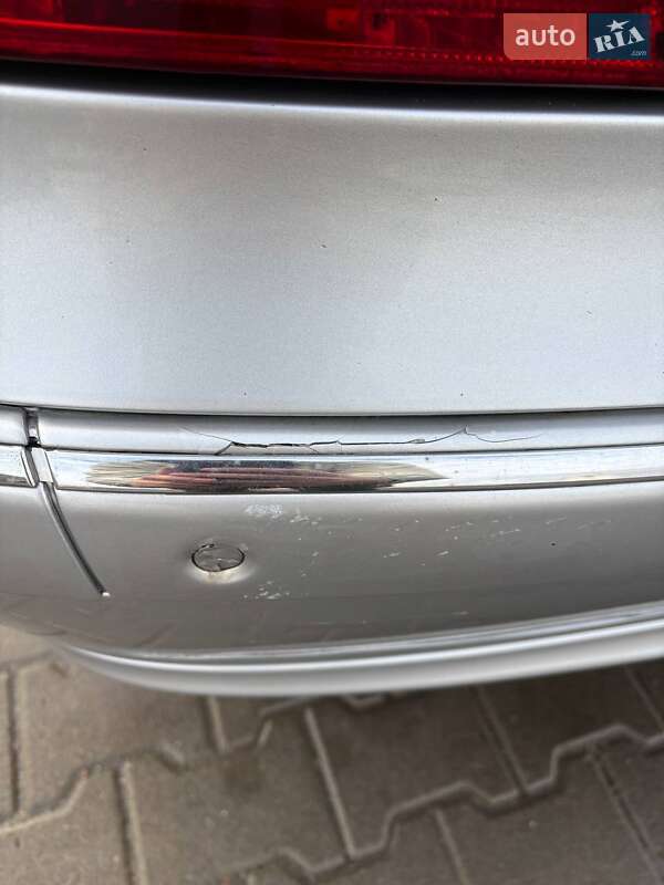 Седан Mercedes-Benz E-Class 2004 в Киеве