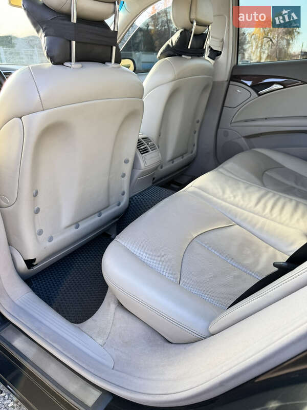 Седан Mercedes-Benz E-Class 2004 в Киеве
