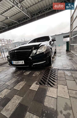 Седан Mercedes-Benz E-Class 2011 в Полтаве