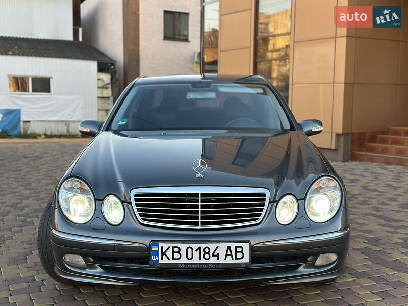 Седан Mercedes-Benz E-Class 2005 в Виннице