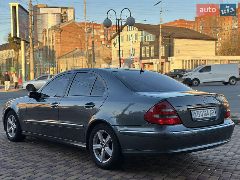 Седан Mercedes-Benz E-Class 2005 в Виннице