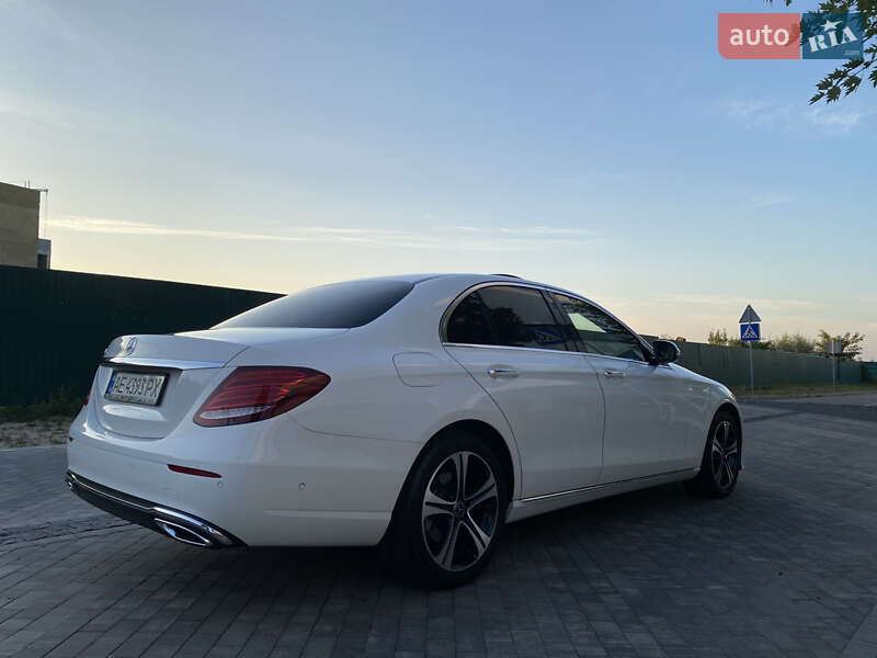 Седан Mercedes-Benz E-Class 2019 в Киеве фото 33 Седан Mercedes-Benz E-Class 2019 в Киеве