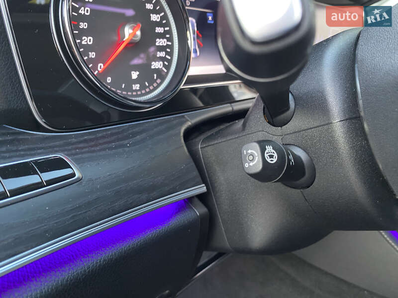 Седан Mercedes-Benz E-Class 2019 в Киеве фото 58 Седан Mercedes-Benz E-Class 2019 в Киеве