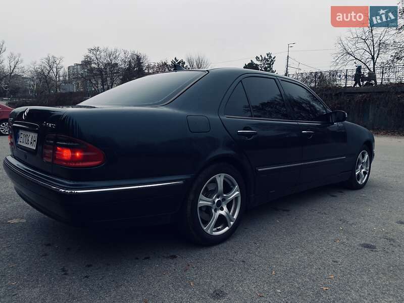 Седан Mercedes-Benz E-Class 2001 в Дніпрі