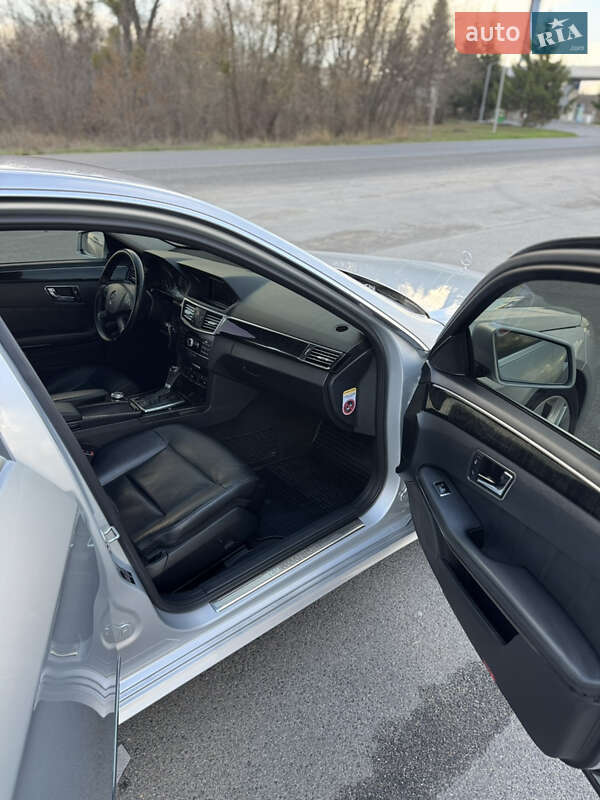 Седан Mercedes-Benz E-Class 2010 в Звенигородке