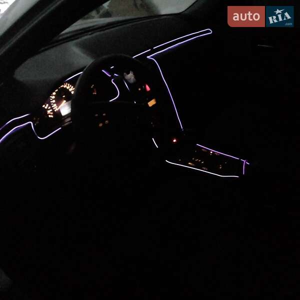 Седан Mercedes-Benz E-Class 2001 в Рівному