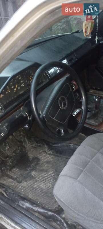 Седан Mercedes-Benz E-Class 1992 в Ужгороде фото 8 Седан Mercedes-Benz E-Class 1992 в Ужгороде