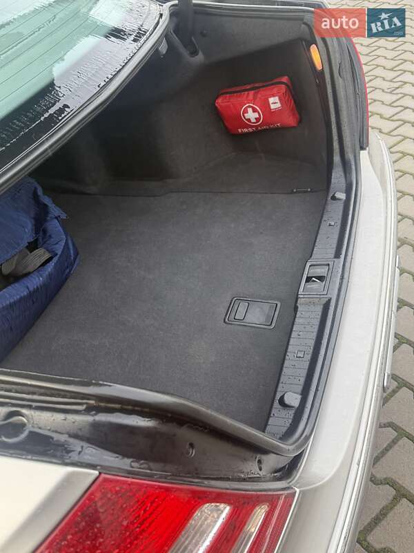 Седан Mercedes-Benz E-Class 2004 в Ивано-Франковске