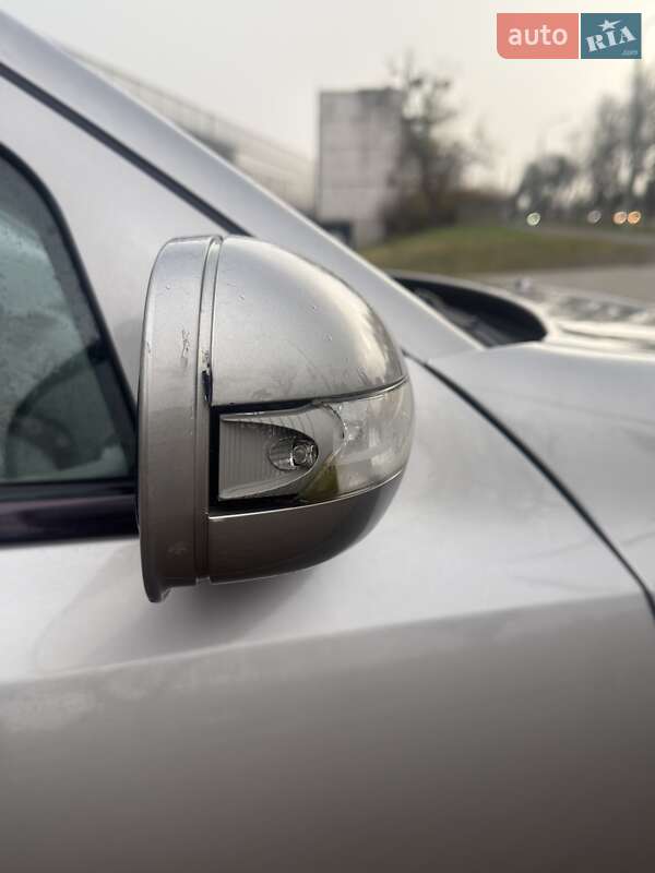 Седан Mercedes-Benz E-Class 2004 в Ивано-Франковске