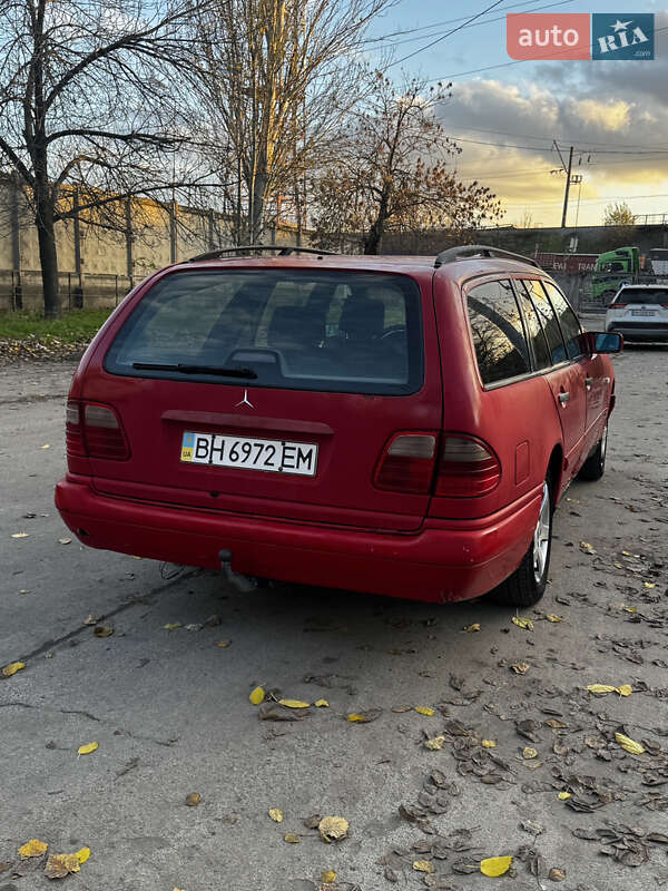 Универсал Mercedes-Benz E-Class 1997 в Одессе