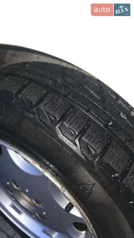 Седан Mercedes-Benz E-Class 1992 в Львове