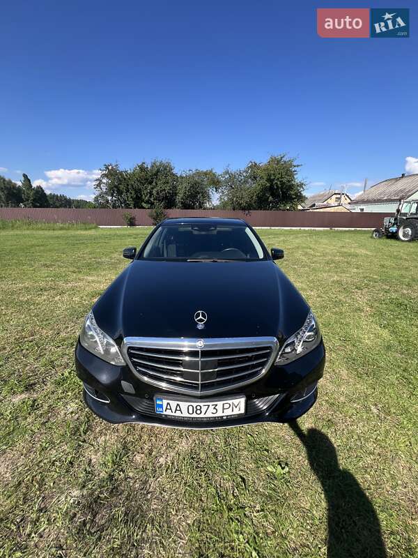 Седан Mercedes-Benz E-Class 2013 в Києві