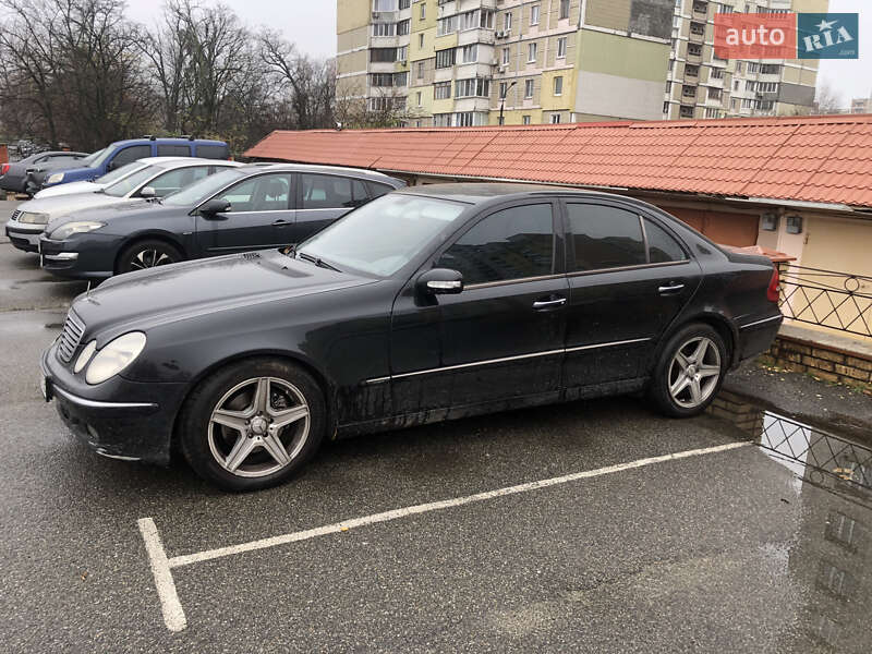 Mercedes-Benz E-Class 2005 Mercedes-Benz E-Class 2005