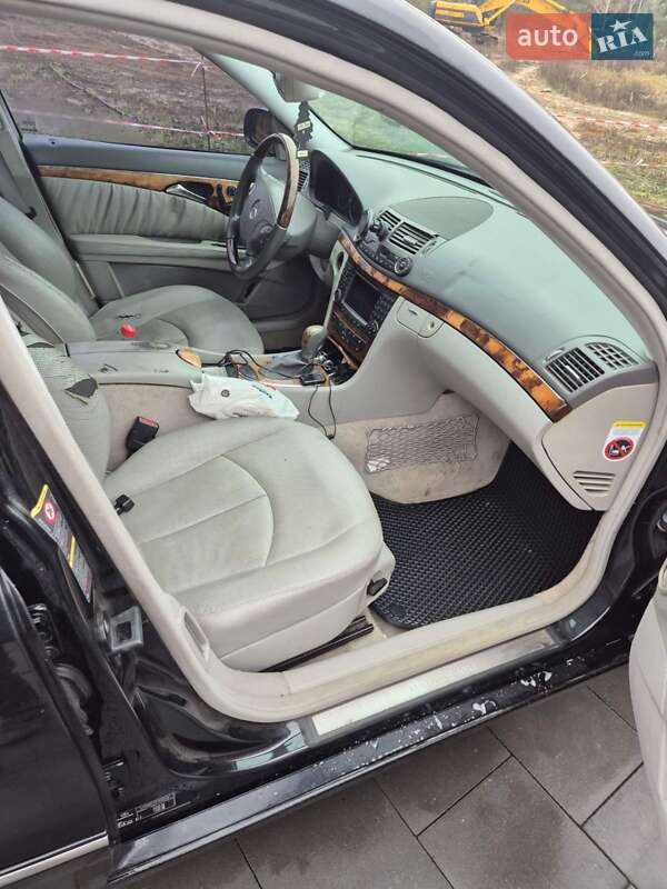Седан Mercedes-Benz E-Class 2006 в Києві