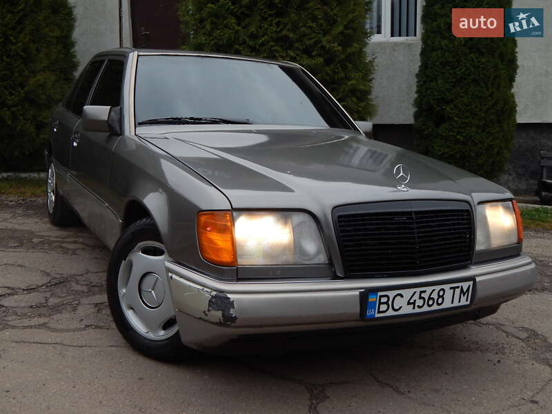 Седан Mercedes-Benz E-Class 1992 в Дрогобыче