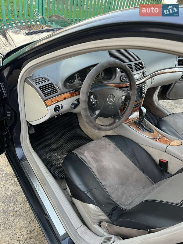 Седан Mercedes-Benz E-Class 2002 в Николаеве