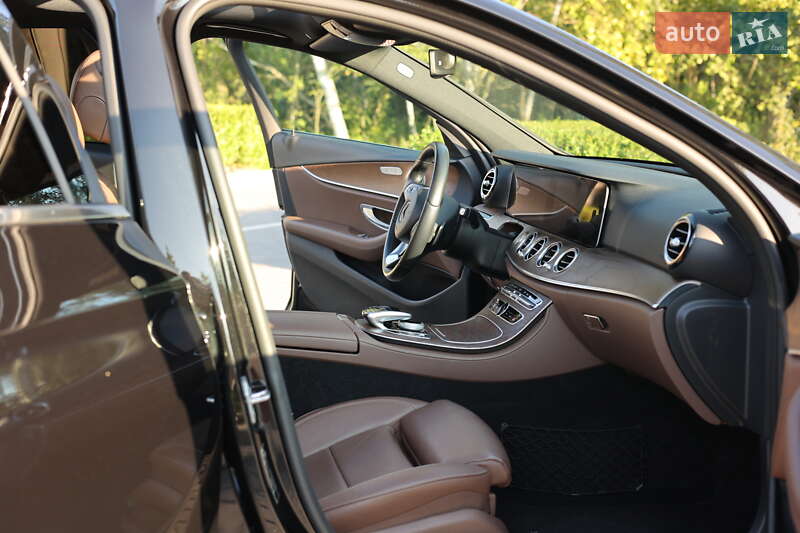 Седан Mercedes-Benz E-Class 2018 в Киеве