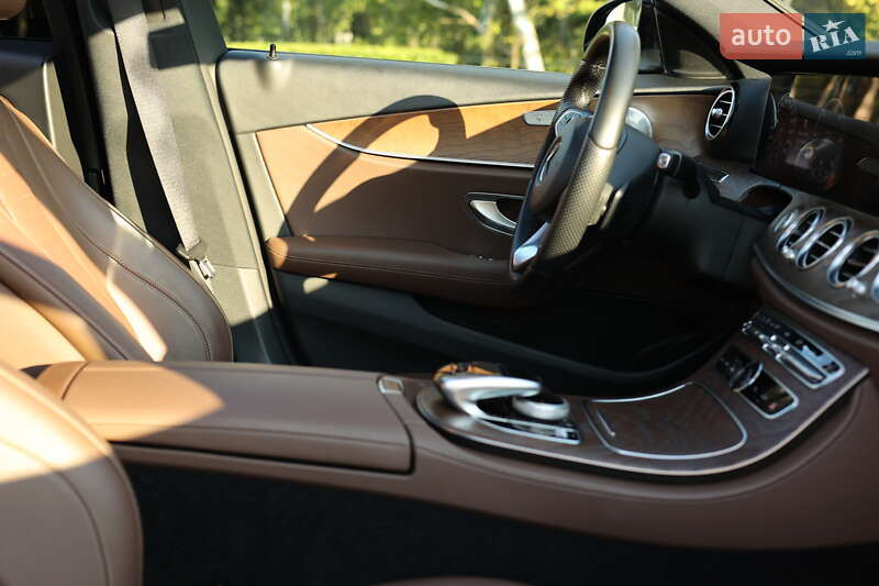 Седан Mercedes-Benz E-Class 2018 в Киеве