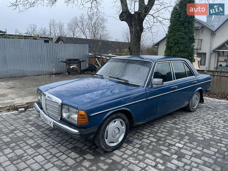 Седан Mercedes-Benz E-Class 1983 в Черновцах фото 4 Седан Mercedes-Benz E-Class 1983 в Черновцах