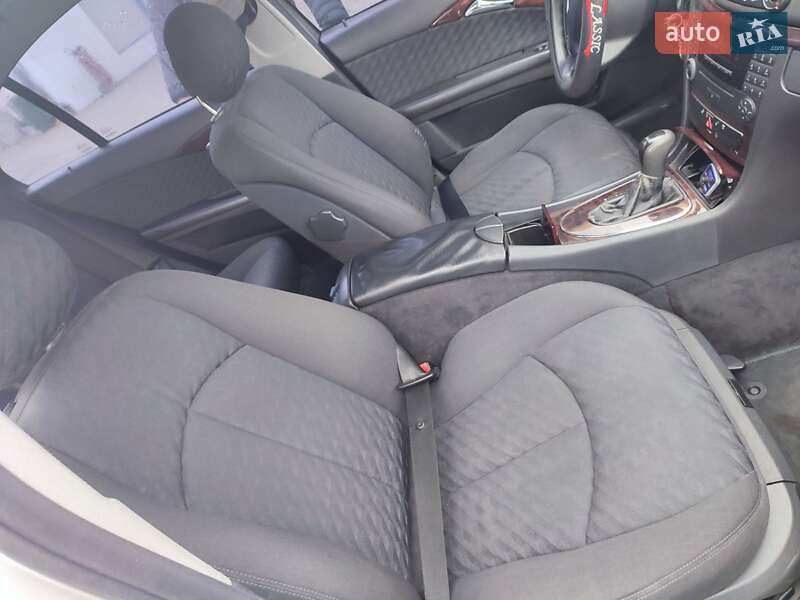 Седан Mercedes-Benz E-Class 2003 в Коломые
