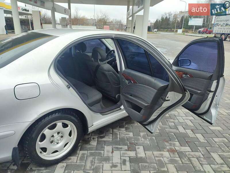 Седан Mercedes-Benz E-Class 2003 в Коломые