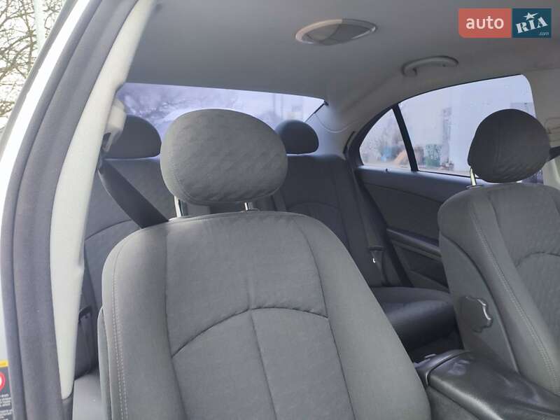 Седан Mercedes-Benz E-Class 2003 в Коломые