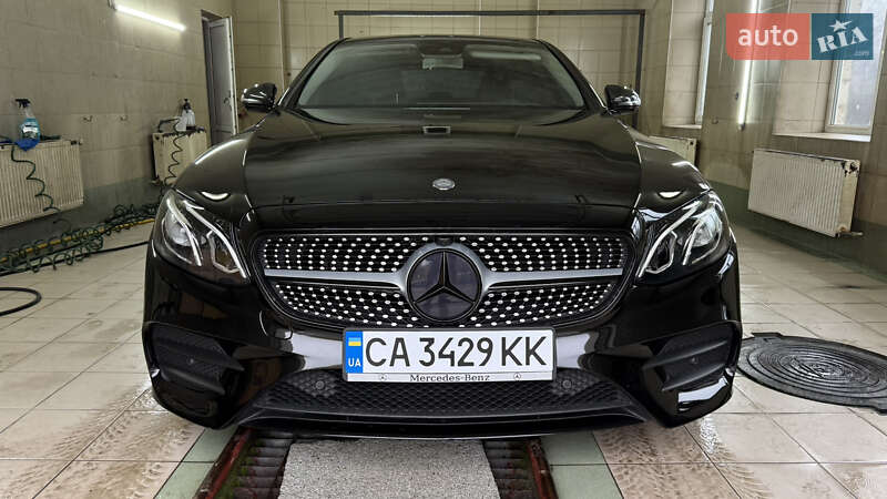 Седан Mercedes-Benz E-Class 2016 в Киеве