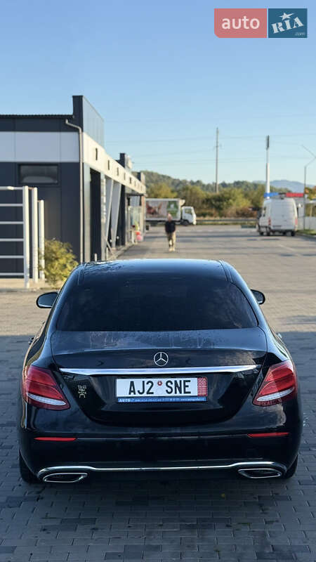 Седан Mercedes-Benz E-Class 2012 в Тячеві