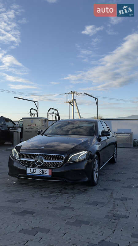 Седан Mercedes-Benz E-Class 2012 в Тячеві