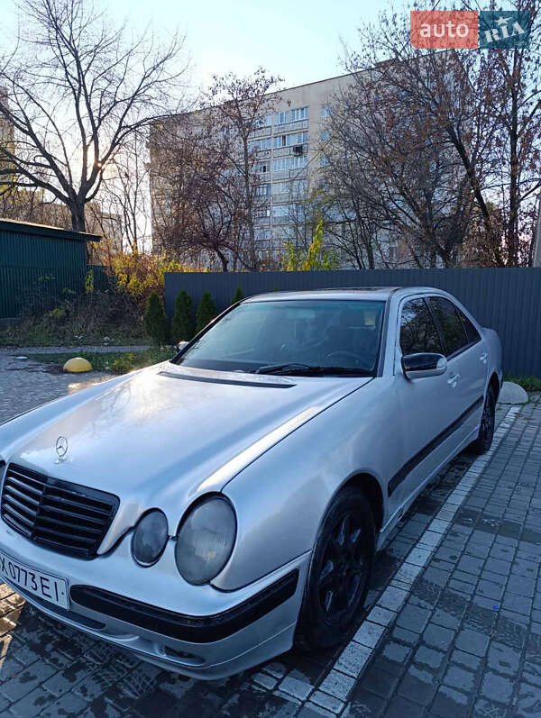 Седан Mercedes-Benz E-Class 2001 в Каменец-Подольском фото 4 Седан Mercedes-Benz E-Class 2001 в Каменец-Подольском